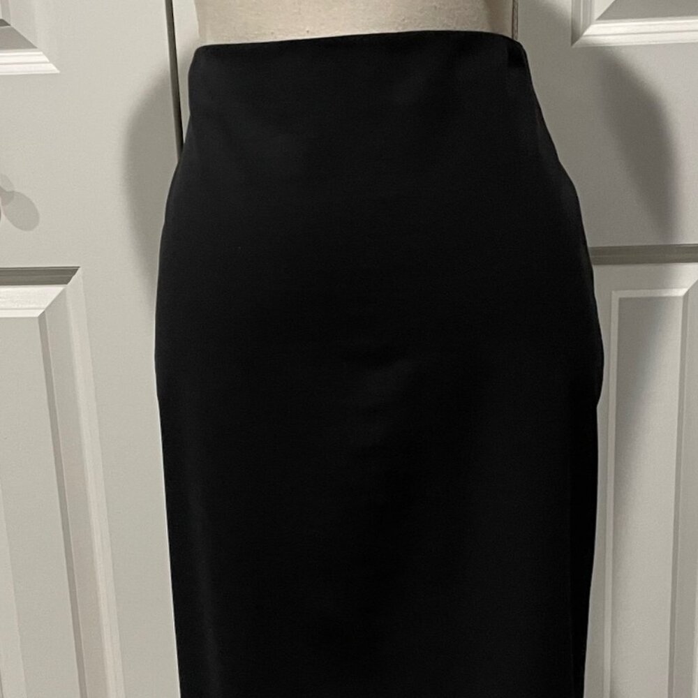 THEORY BLACK CLASSIC SUITING- PENCIL SKIRT- SIZE 6